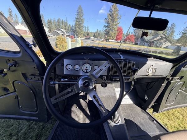 1940 Chevrolet Deluxe Master for Sale