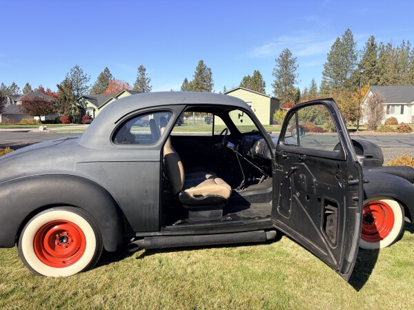 1940 Chevrolet Deluxe Master for Sale