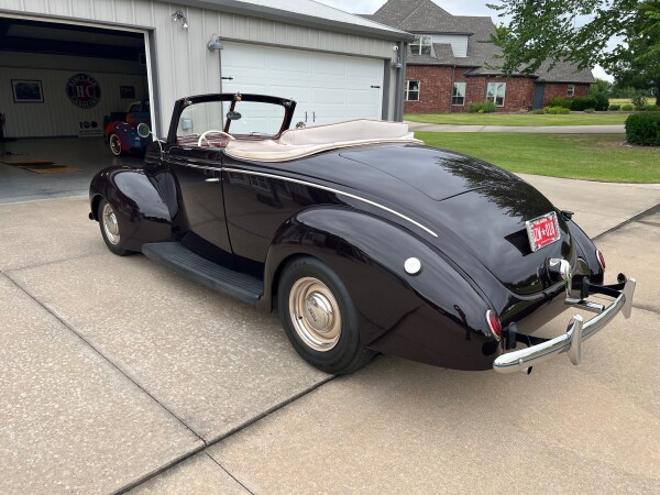1939 Ford Deluxe for Sale