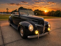 1939 Ford Deluxe for Sale